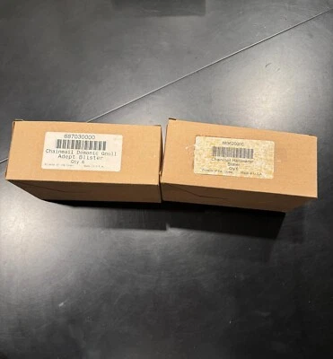 D&D Miniatures Lot Chainmail Blister lot "B" 2001 NIB with shippers BX506 - Image 1 of 4