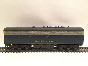 HO Stewart Santa Fe F7B Powered Diesel Locomotive ATSF (No Box) - Picture 1 of 9