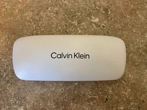 CALVIN KLEIN EYEGLASSES SUNGLASSES CASE CLAMSHELL WHITE PRE-OWNED - Picture 1 of 2