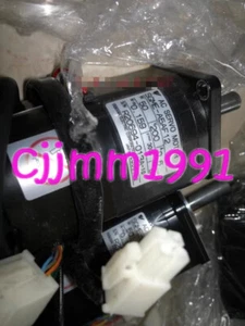 1PC USED   servo motor SGME-A5AF12   #E3 - Picture 1 of 4