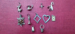 Catena in argento con ciondoli in argento e smalto vintage anni "80" - Foto 1 di 4