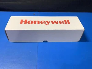 Honeywell CT40 4 Bay Charger CB-UVB-1 No AC Adapter - Picture 1 of 6