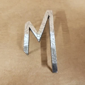 MG MGB Original Chrome Trunk Boot Emblem Badge M Letter ADH2475 OEM - Bild 1 von 6
