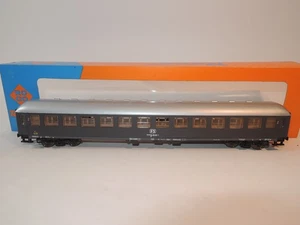 ++ H42 H0 Roco 44426 1:100 Schnellzugwagen 2.Kl. grau FS Italien KK NEM NEU - Picture 1 of 8