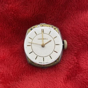 Antiguo movimiento de reloj Ingersoll con esfera y agujas para piezas o reparación Hecho en EE. UU. - Imagen 1 de 15