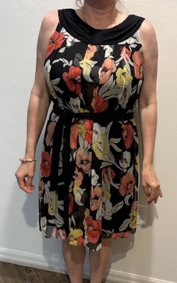 ALFANI Black Floral 100% Silk Lightweight Pleated  Belted Dress Sz.10 Petite - Image 1 of 4