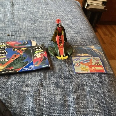 Vintage 1991 Kenner Batman Returns Jet Foil Cycle Vehicle & Robin - Image 1 of 4
