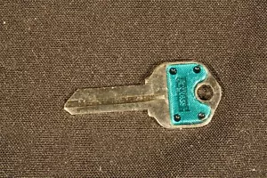 Lot of 25 AXXESS + GREEN ColorPlus #66 KEY BLANKS. Nickel plated Brass. - Picture 1 of 2