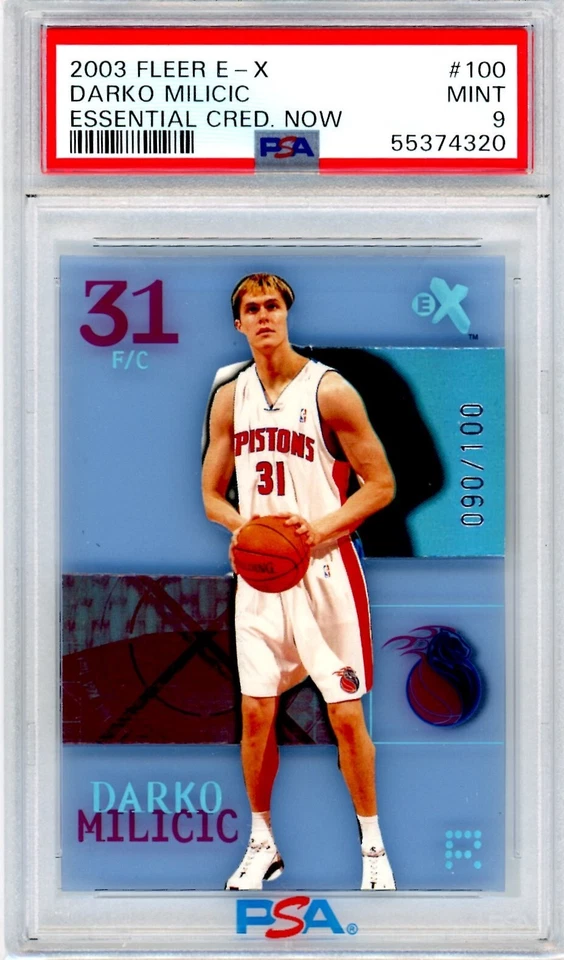 E-X Fleer Darko Milicic Pistn 2003 credenciales esenciales ahora 90/100 novato PSA 9 Foto 1 de 1