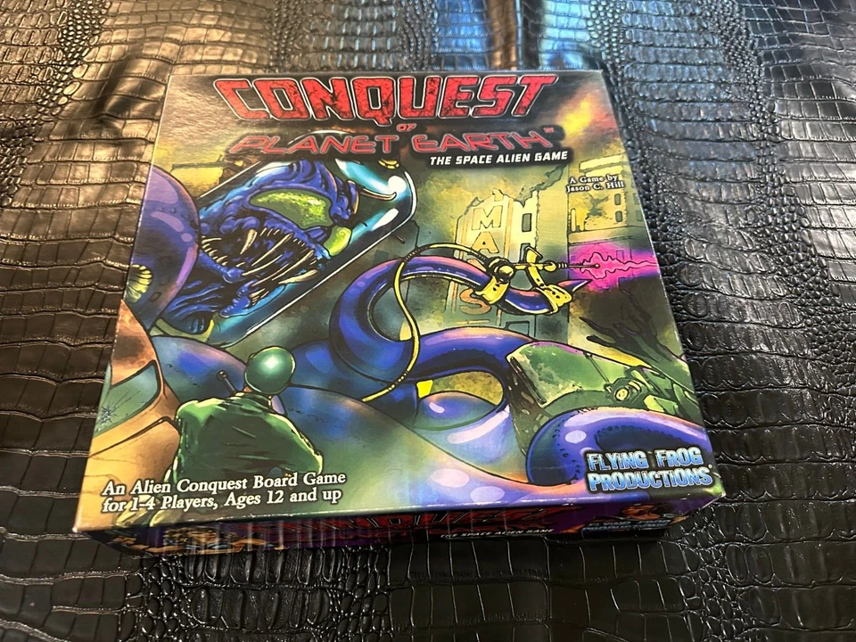 2010 Flying Frog Boardgame CONQUEST OF PLANET EARTH: The Space Alien Game s16 - Image 1 of 1