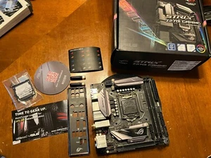 Carte mère gaming ASUS Strix Z270i Mini-ITX Intel Z270 1151 - Photo 1/14