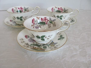 Wedgwood Charnwood Bone China Inglaterra-Floral/Mariposas-3 tazas y 3 platillos - Imagen 1 de 12