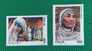 1998 ITALIA 2 Francobolli Madre Teresa di Calcutta da lire 800 e 900 NUOVI - Foto 1 di 1