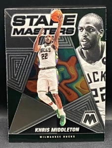 2021-22 Mosaic Basketball Stare Masters #17 Khris Middleton - Milwaukee Bucks - Picture 1 of 2