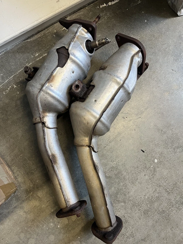 14-23 英菲尼迪 Q50 3.0T AWD 下下管排气左右 — 第 1/1 张图片