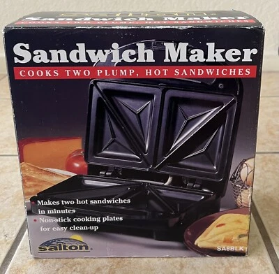 BRAND NEW IN BOX! Salton Sandwich Maker Model SA8BLK - FREE SHIPPING! - Image 1 of 3