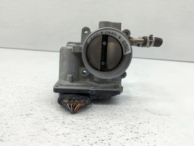 Carrocería del acelerador Toyota Venza 2009-2016 nuevo Foto 1 de 4