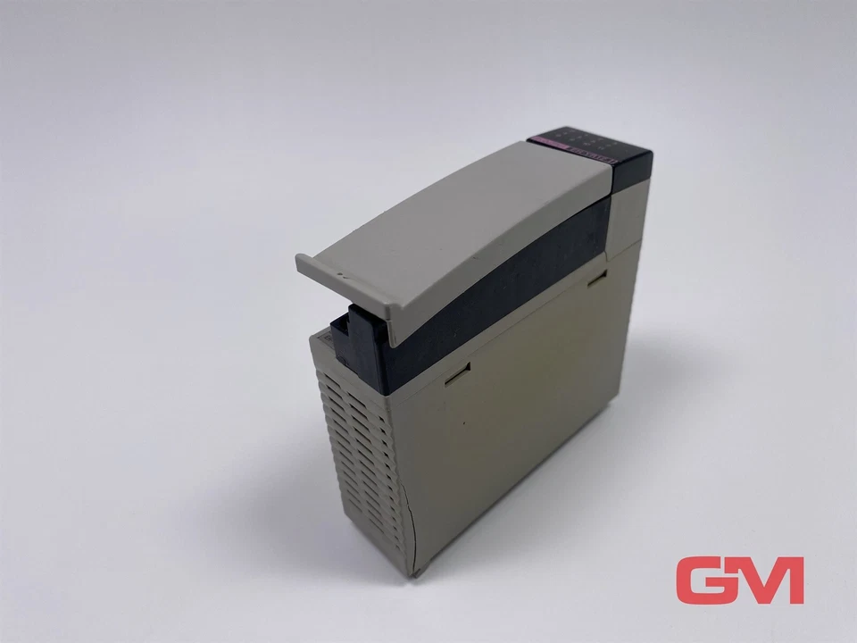 Hitachi Ausgangsmodul EH-YR12 RY relay output 24VDC 12 Points leicht beschädigt - Image 1 of 4