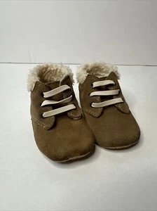 Old Navy, Infant Moccasin Booties, Light Brown - Picture 1 of 4