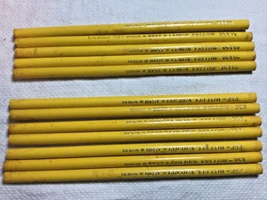 12 Dixon Best Zeichenstifte: 7 goldgelb 353, 5 zitronengelb 353-1/2 - Bild 1 von 4