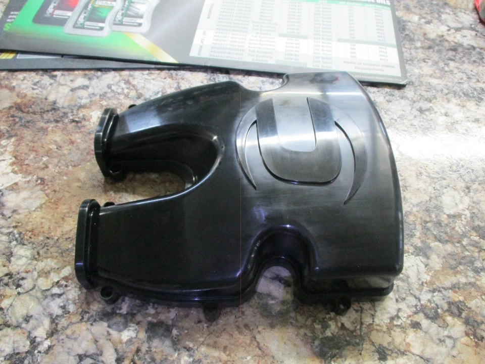 NOS CANNONDALE COVER / LID ( UNKNOWN PART NUMBER ) - Image 1 of 3