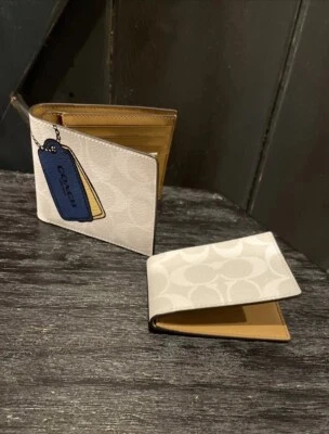 COACH MEN's 3 In 1 Wallet In Signature Canvas With Trompe L'oeil Print - NWT - Image 1 of 4