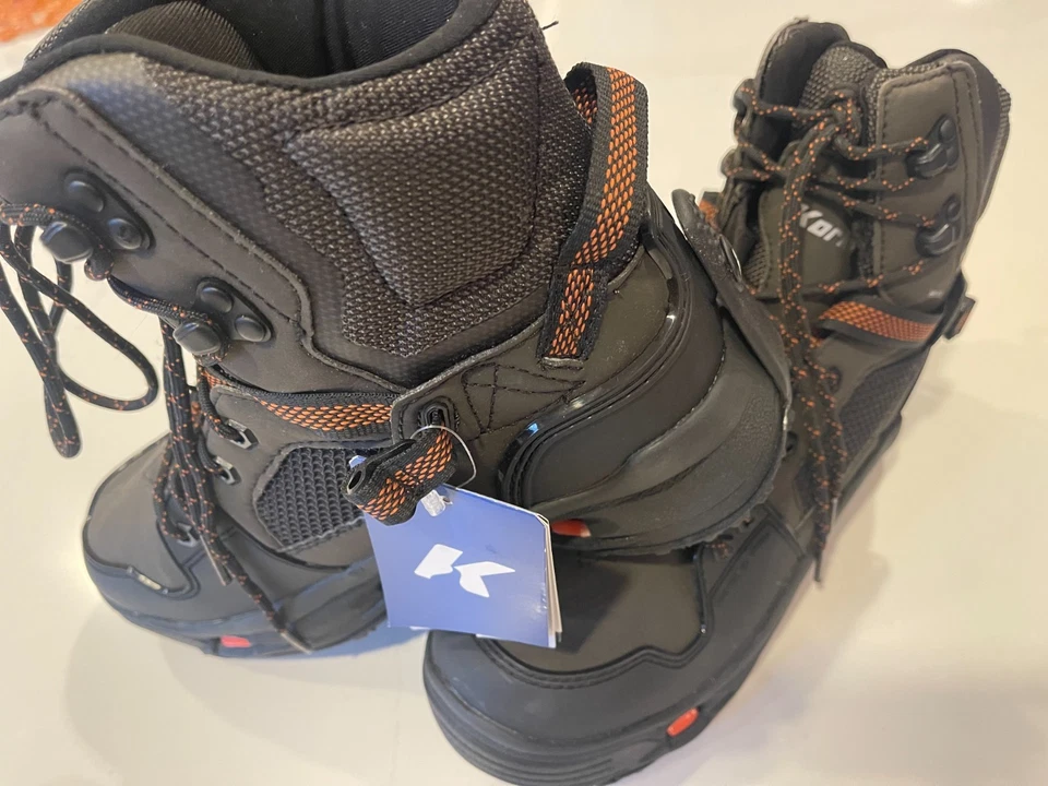 Korkers Men's Terror Ridge Wading Boots Size9 Studded Vibbram Mint - Image 1 of 4