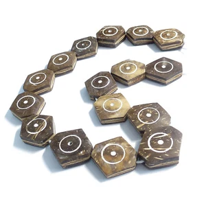 Perlen aus Kokosnuss Hexagon 23-25 mm Bali Indonesien 16 Stück nenad-design R204 - Bild 1 von 6
