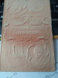 1909 Postal Celebración de Hudson Fulton con Estampilla de Ben Franklin Nueva York en relieve - Imagen 1 de 2