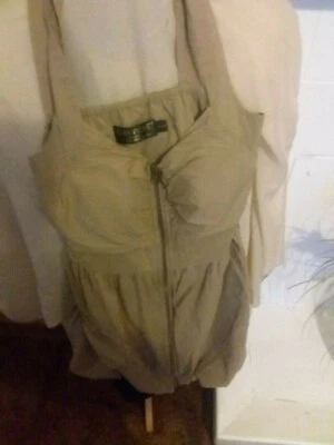 Женщина бежевое платье "киска кошка стиль" - Изображение 1 из 3