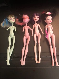 Monster Dolls lot of 4 missing hands - Picture 1 of 5