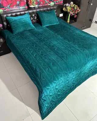 Teal velvet bed Quilt Velvet Comforter Queen Teal King Size For Bedding Quilts. - Image 1 of 4