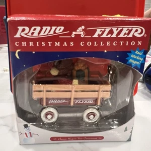 Radio Flyer Christmas Collection Wagen Ornament mit Teddybär 1998 NEU #109 - Bild 1 von 7