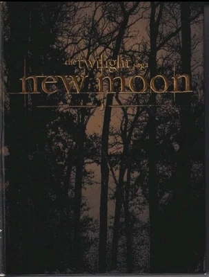 TWILIGHT SAGA: NEW MOON DVD Borders Exclusive w/ Charm Necklace 2 Discs - Image 1 of 3