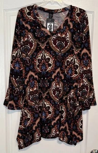 Win Win Tunic Top Womens Size L/XL 3/4 Bell Sleeves Geometric NWT - Picture 1 of 9