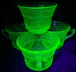 Depression Era Glass Cup Set Of 4 Federal Patrician Green UV Reactive 1930s - Picture 1 of 11