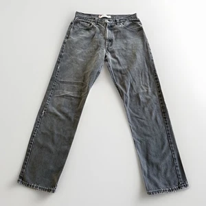 Levis 505 Para Hombres 32x32* Negro Calce Regular Pierna Recta Lavado Oscuro Algodón Envejecido - Imagen 1 de 15