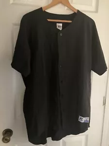 Mens Vtg Russell Athletic Solid Black Jersey With Embroidered Logo/Tag Size L - Picture 1 of 6