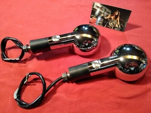 99 - 10 2008 Suzuki GZ250 Right Left Turn Signals with mounting bolts clean - Picture 1 of 8