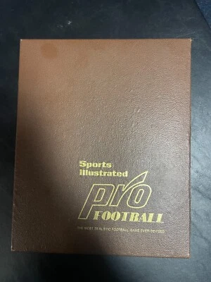 Pro Football by Sports Illustrated 1970. COMPLETE w/ 26 Teams - Image 1 of 4