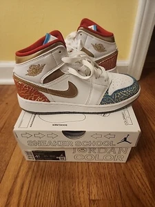 *Nike Air Jordan 1 Mid SS (GS) White Metallic Gold GS FB2212 100 4.5 Y - Picture 1 of 17