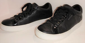Skechers  Los Angeles Leather Rise Fit Women Size 8.5 Black Lace Up Shoes - Picture 1 of 9