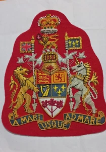 INSIGNIA/CANADÁ DE LUJO DE MODA LINGOTES DORADOS HECHOS A MANO CON ESCUDO MARI USQUE ADMIRE - Imagen 1 de 1