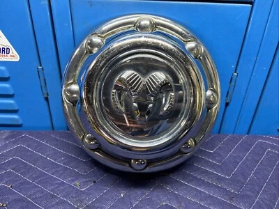 (1) 94-97 & 98-01 Dodge Ram Truck Van Hub Wheel Center Cap OEM 2500 3500 Cummins - Image 1 of 4