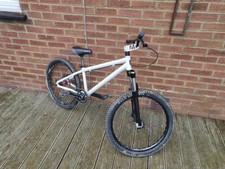 Custom Diamondback Dirt Jump Bike || Halo || Ns Bikes || Nine