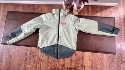 HELLY HANSEN STELLAR JUNIOR ЛЫЖ ПАЛЬТО ЗЕЛЕНЫЙ JUNIOR РАЗМЕР 14 - Изображение 1 из 4