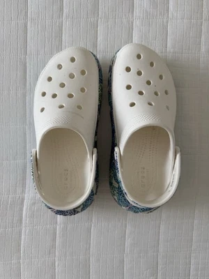 Crocs Women’s Platform Clogs Size 6 White Butterfly Design New No Tags - Image 1 of 4