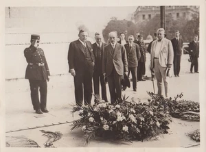 1932 Press Photo Chicago Mayor Anton Cermak Honors French Unknown Soldier - Picture 1 of 2