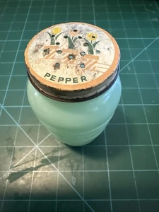 Anchor Hocking Fireking Jadeite Beehive Metal Tulip Lids Pepper Shaker - Picture 1 of 8