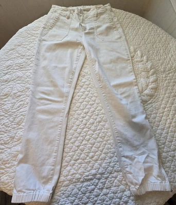 Vaqueros Joggers Paige Blanco Estilo Talla 28. Foto 1 de 4